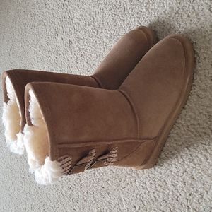 Girls Bearpaw boots